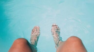 Prevenzione dello sviluppo del fungo sulle unghie delle gambe