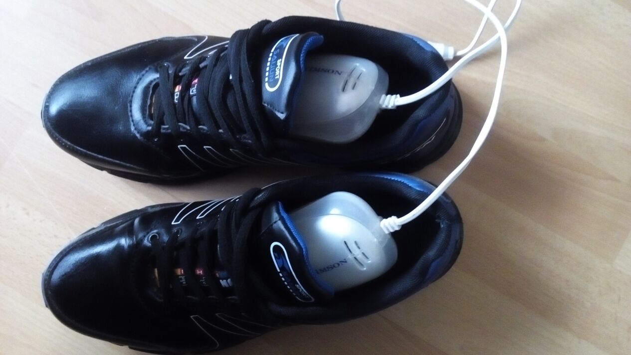 Dispositivo per la disinfezione delle scarpe contro i funghi.